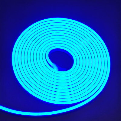 Синий светит